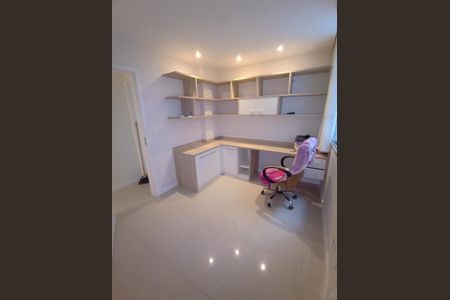 Apartamento à venda com 177m², 4 quartos e 1 vaga Apartamento à venda com 177m², 4 quartos e 1 vagaQuarto