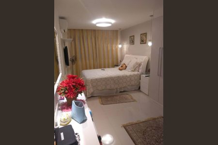 Apartamento à venda com 177m², 4 quartos e 1 vaga Apartamento à venda com 177m², 4 quartos e 1 vagaQuarto