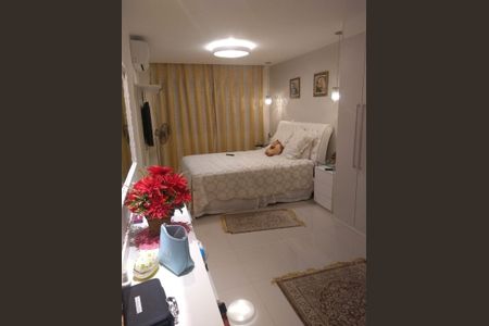 Apartamento à venda com 177m², 4 quartos e 1 vaga Apartamento à venda com 177m², 4 quartos e 1 vagaQuarto