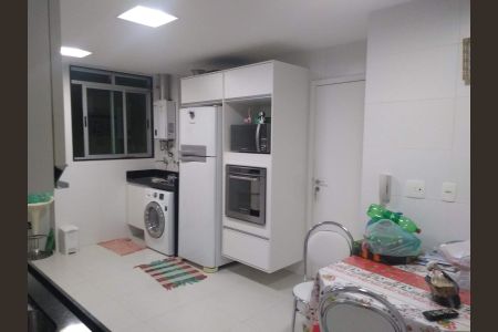 Apartamento à venda com 177m², 4 quartos e 1 vaga Apartamento à venda com 177m², 4 quartos e 1 vagaCozinha