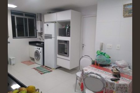 Apartamento à venda com 177m², 4 quartos e 1 vaga Apartamento à venda com 177m², 4 quartos e 1 vagaCozinha