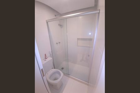 Apartamento à venda com 177m², 4 quartos e 1 vaga Apartamento à venda com 177m², 4 quartos e 1 vagaBanheiro