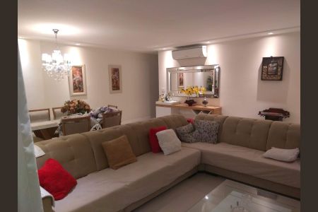 Apartamento à venda com 177m², 4 quartos e 1 vaga Apartamento à venda com 177m², 4 quartos e 1 vagaSala