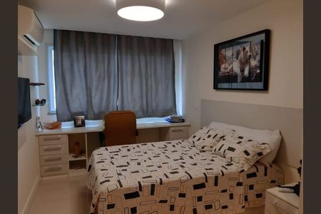 Apartamento à venda com 177m², 4 quartos e 1 vaga Apartamento à venda com 177m², 4 quartos e 1 vagaQuarto