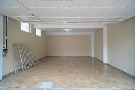Casa à venda com 110m², 3 quartos e 2 vagasGaragem