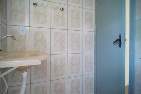 Casa à venda com 110m², 3 quartos e 2 vagasBanheiro