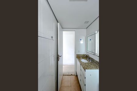 Apartamento à venda com 80m², 3 quartos e 2 vagasBanheiro da Suíte