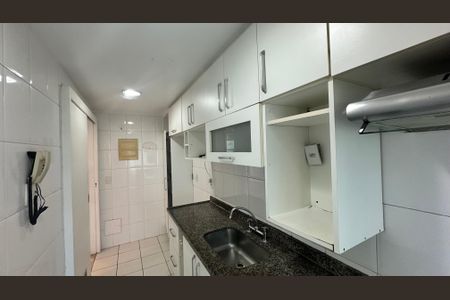 Apartamento à venda com 95m², 2 quartos e 1 vaga Apartamento à venda com 95m², 2 quartos e 1 vagaCozinha