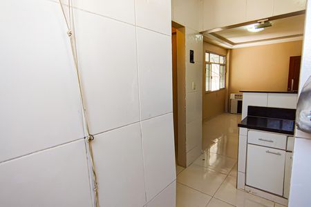 Apartamento à venda com 60m², 2 quartos e 1 vagaÁrea de Serviço
