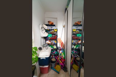 Apartamento à venda com 64m², 2 quartos e 1 vaga Apartamento à venda com 64m², 2 quartos e 1 vagaQuarto de Serviço