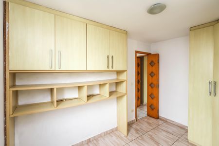 Apartamento à venda com 60m², 2 quartos e 2 vagasQuarto 2
