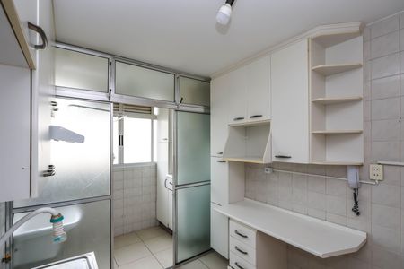 Apartamento à venda com 60m², 2 quartos e 2 vagasCozinha