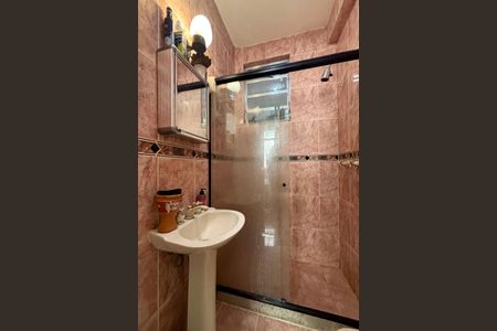 Apartamento para alugar com 55m², 2 quartos e sem vagaBanheiro Suíte