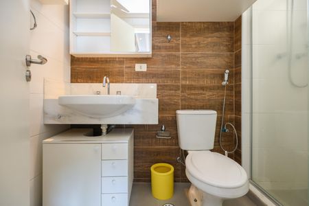 Apartamento à venda com 60m², 2 quartos e 1 vaga Apartamento à venda com 60m², 2 quartos e 1 vagaBanheiro da Suíte