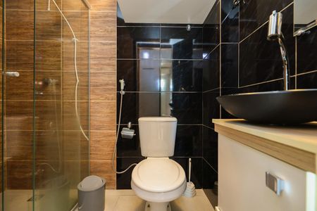 Apartamento à venda com 60m², 2 quartos e 1 vaga Apartamento à venda com 60m², 2 quartos e 1 vagaBanheiro