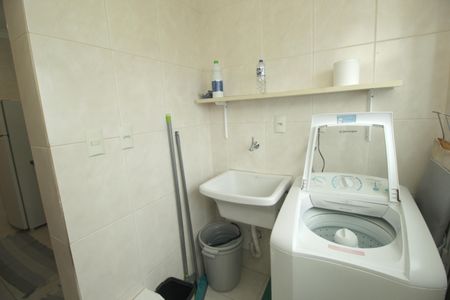 Apartamento para alugar com 55m², 2 quartos e 1 vagaÁrea de Serviço