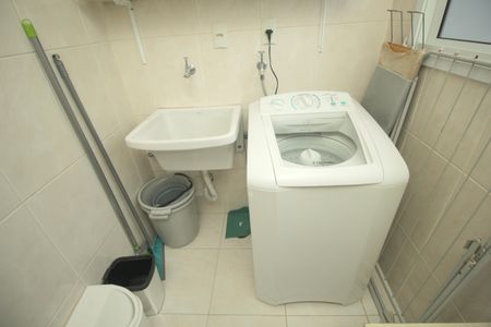 Apartamento para alugar com 55m², 2 quartos e 1 vagaÁrea de Serviço