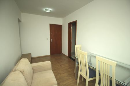 Sala de apartamento para alugar com 2 quartos, 55m² em Vila Príncipe de Gales, Santo André