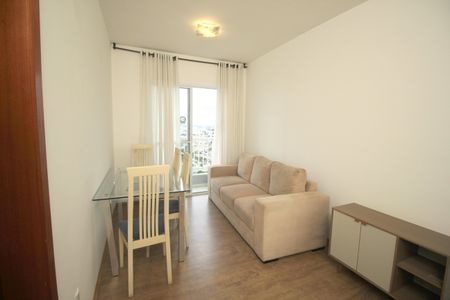 Apartamento para alugar com 55m², 2 quartos e 1 vagaSala