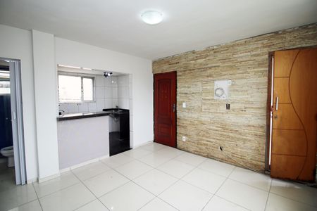 Sala de apartamento para alugar com 2 quartos, 50m² em Irajá, Rio de Janeiro