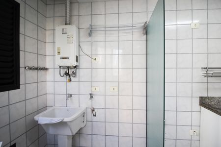 Apartamento para alugar com 88m², 2 quartos e 1 vaga Apartamento para alugar com 88m², 2 quartos e 1 vagaCozinha e Área de serviço