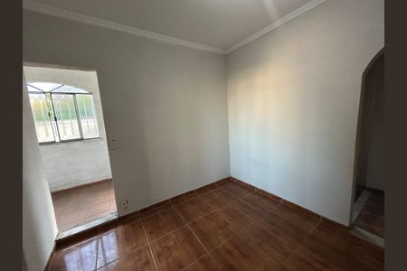 Sala de casa para alugar com 1 quarto, 36m² em Todos Os Santos, Rio de Janeiro