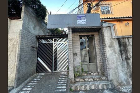 Casa para alugar com 36m², 1 quarto e sem vagaFachada + Placa