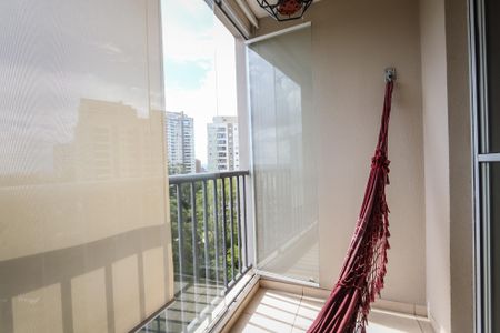 Varanda da Sala de apartamento para alugar com 2 quartos, 57m² em Parque Reboucas, São Paulo