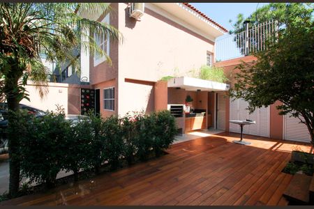 Quintal de casa à venda com 5 quartos, 280m² em Jardim Novo Mundo, São Paulo