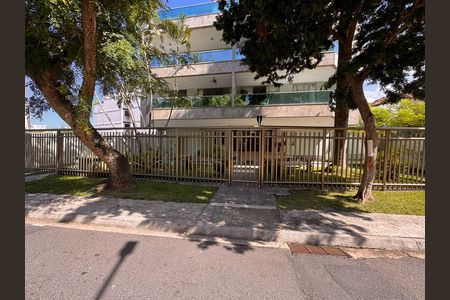 Apartamento para alugar com 85m², 2 quartos e 2 vagas Apartamento para alugar com 85m², 2 quartos e 2 vagasFachada