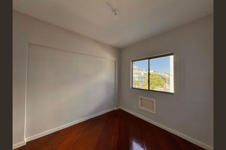 Apartamento para alugar com 85m², 2 quartos e 2 vagas Apartamento para alugar com 85m², 2 quartos e 2 vagasQuarto