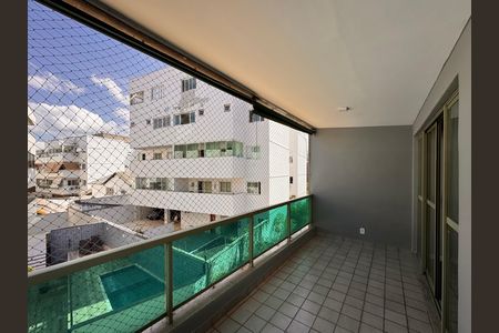Apartamento para alugar com 85m², 2 quartos e 2 vagas Apartamento para alugar com 85m², 2 quartos e 2 vagasVaranda