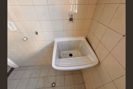 Apartamento para alugar com 85m², 2 quartos e 2 vagas Apartamento para alugar com 85m², 2 quartos e 2 vagasCozinha e Área de Serviço