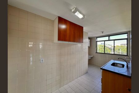 Apartamento para alugar com 85m², 2 quartos e 2 vagasCozinha e Área de Serviço