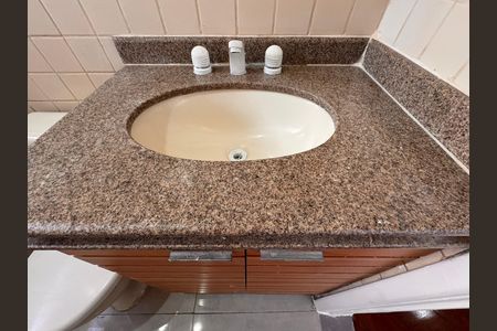Apartamento para alugar com 85m², 2 quartos e 2 vagas Apartamento para alugar com 85m², 2 quartos e 2 vagasBanheiro Social