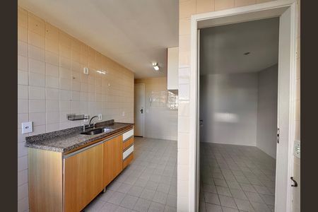 Apartamento para alugar com 85m², 2 quartos e 2 vagas Apartamento para alugar com 85m², 2 quartos e 2 vagasCozinha e Área de Serviço