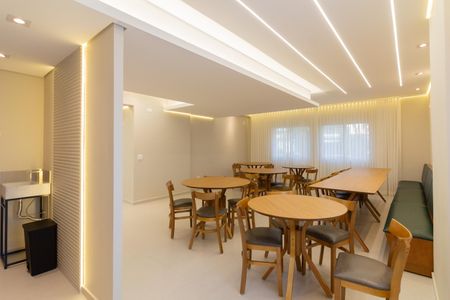 Apartamento à venda com 61m², 2 quartos e 1 vaga Apartamento à venda com 61m², 2 quartos e 1 vagaÁrea comum - Salão de festas