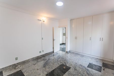 Casa para alugar com 300m², 4 quartos e 3 vagasQuarto 2