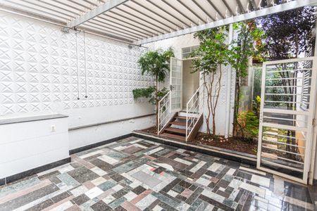 Casa para alugar com 300m², 4 quartos e 3 vagasJardim de Inverno