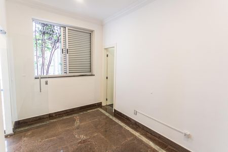 Casa para alugar com 300m², 4 quartos e 3 vagasSuíte