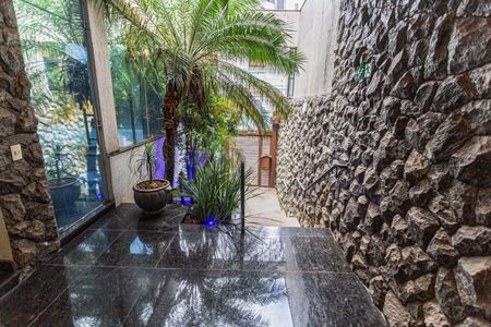 Casa para alugar com 300m², 4 quartos e 3 vagasEntrada Principal