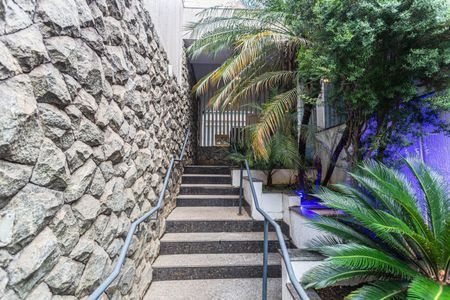 Casa para alugar com 300m², 4 quartos e 3 vagasEntrada Principal