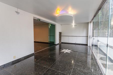 Sala 1 de casa para alugar com 4 quartos, 300m² em Sion, Belo Horizonte