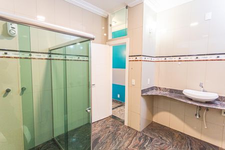 Casa para alugar com 300m², 4 quartos e 3 vagasBanheiro Social