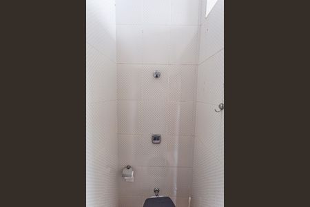 Casa para alugar com 300m², 4 quartos e 3 vagasBanheiro de serviço