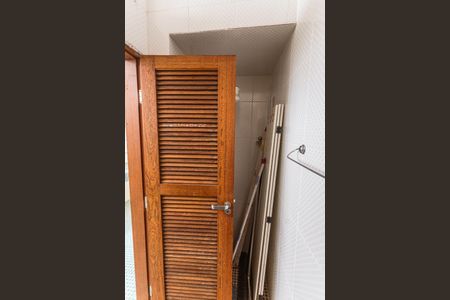 Casa para alugar com 300m², 4 quartos e 3 vagasBanheiro de serviço