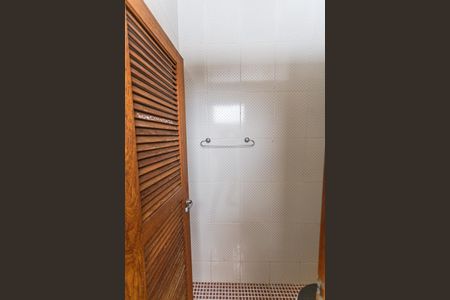 Casa para alugar com 300m², 4 quartos e 3 vagasBanheiro de serviço