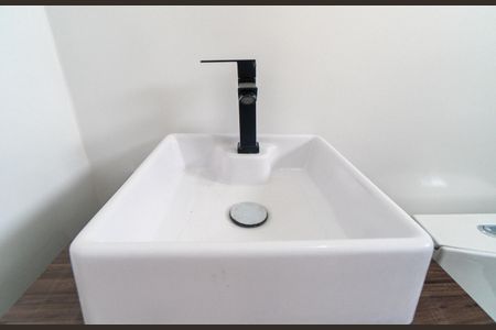 Apartamento para alugar com 60m², 2 quartos e 1 vaga Apartamento para alugar com 60m², 2 quartos e 1 vagaBanheiro