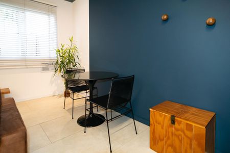 Apartamento à venda com 45m², 1 quarto e sem vagaSala/Cozinha