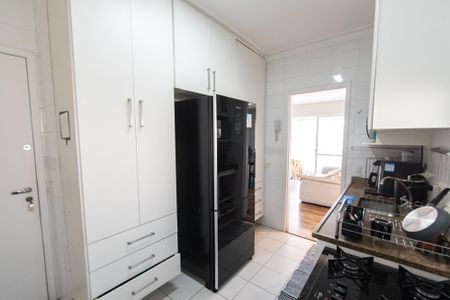 Apartamento à venda com 86m², 3 quartos e 2 vagasCozinha